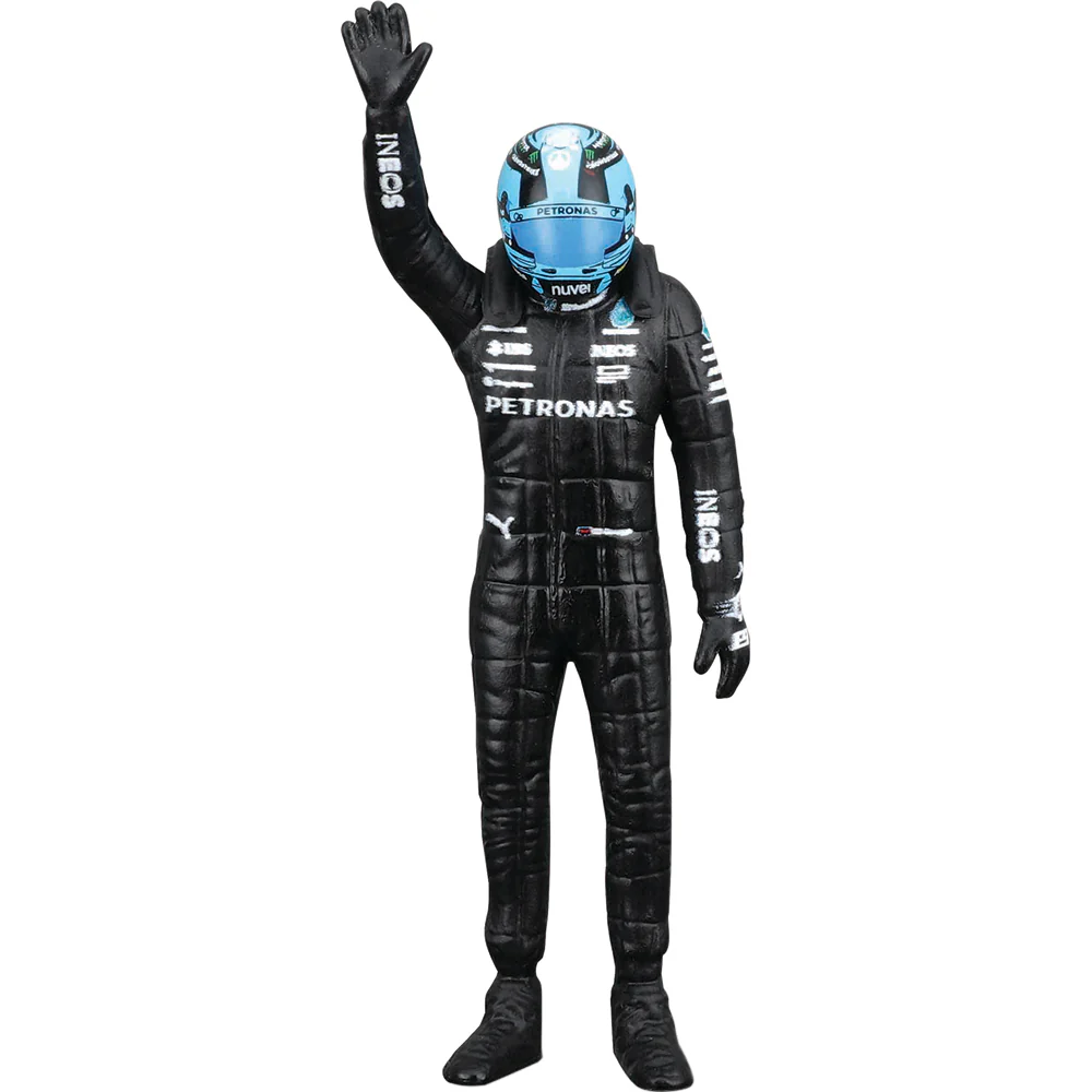 Maisto 1:24 Mercedes Petronas W14E with Figure (Hamilton) - Image 3