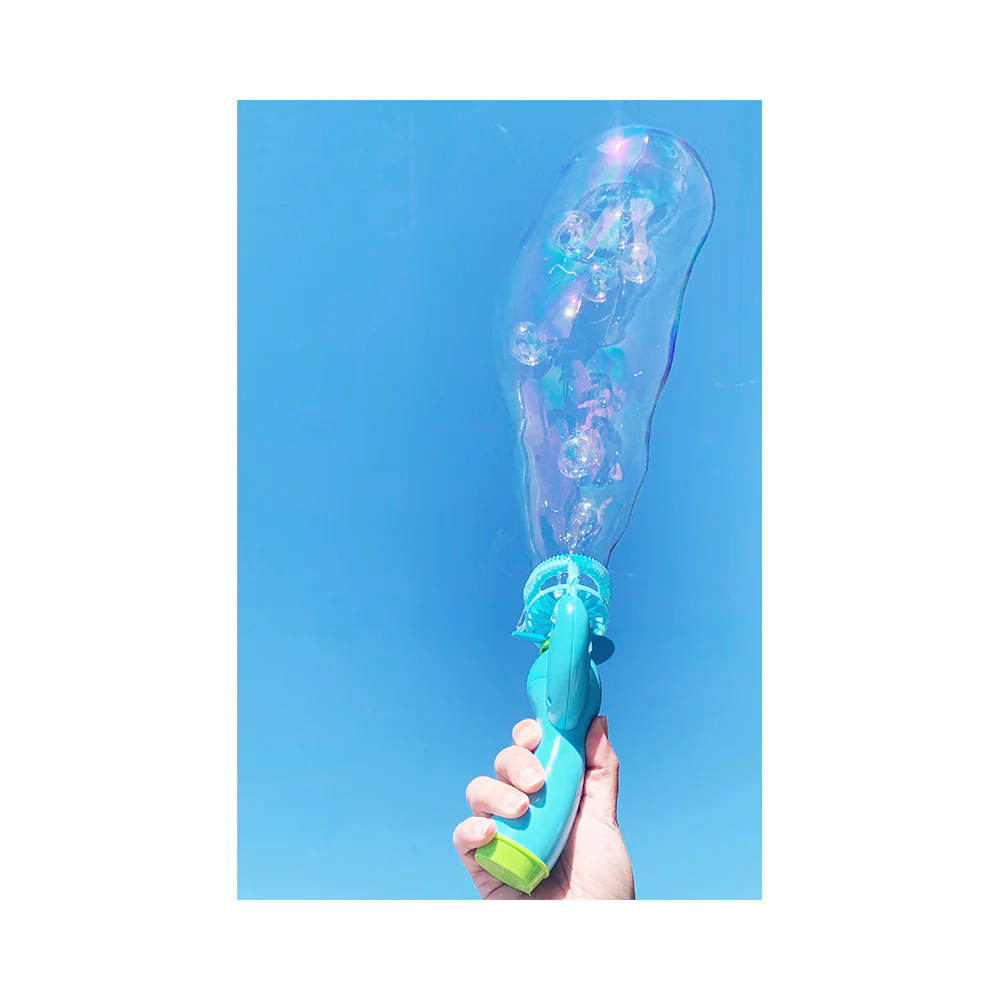 Crazy Ice Bubbles in Bubble Blower - Image 5