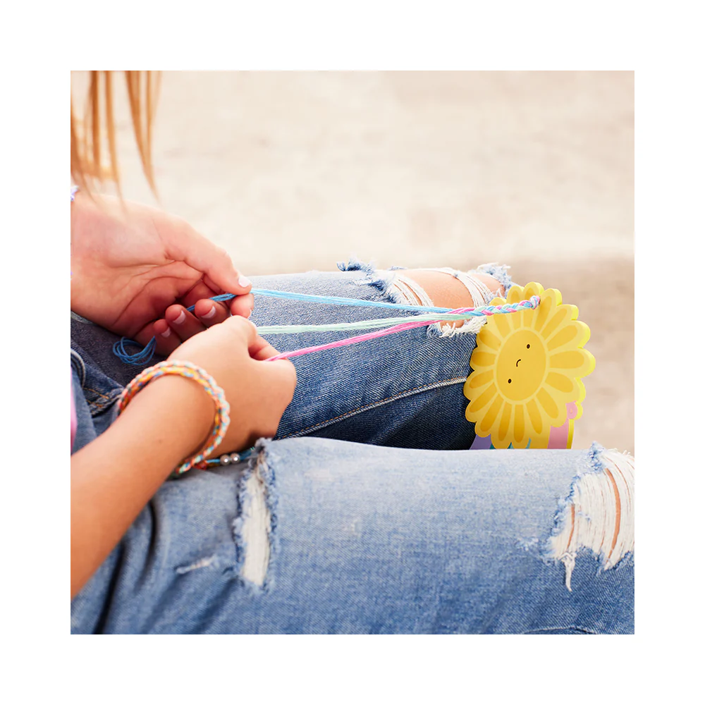 Creativity for Kids Friendship Bracelets - Image 4