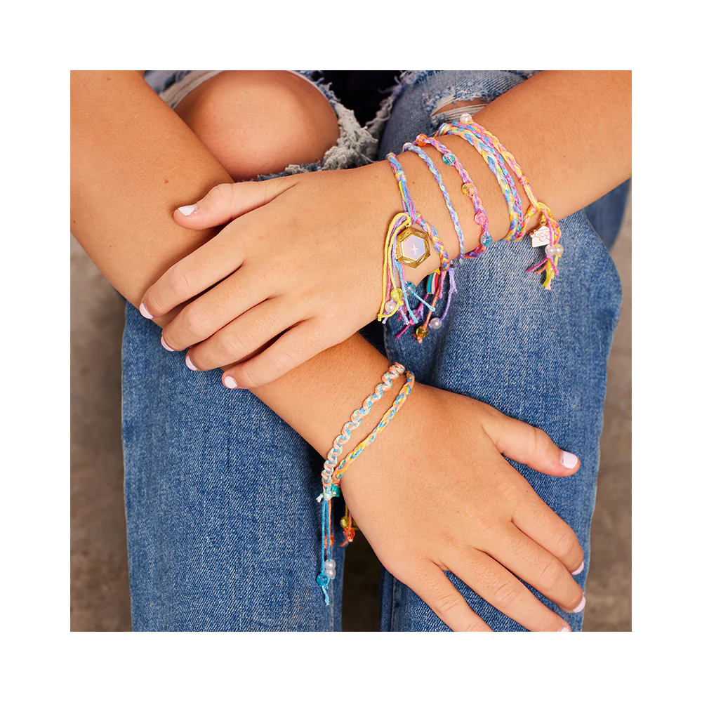 Creativity for Kids Friendship Bracelets - Image 6