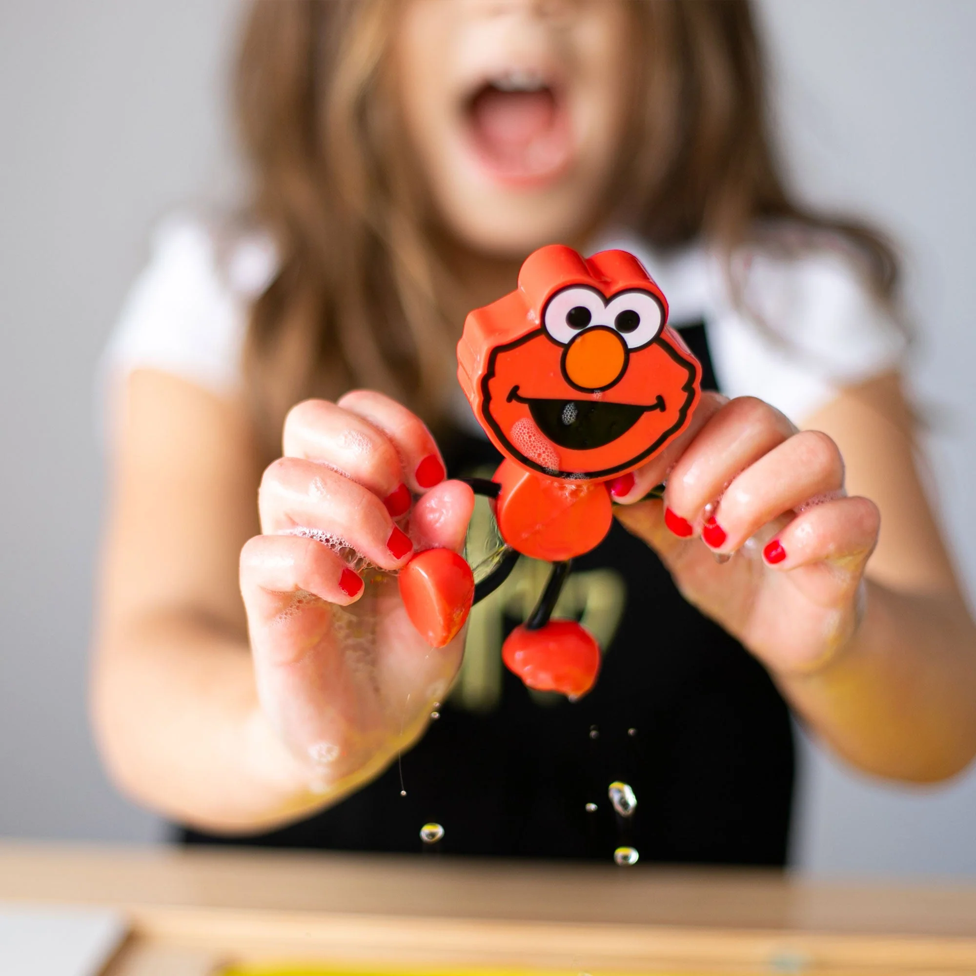 Glo Pals - Elmo ENGLISH ONLY - Image 7