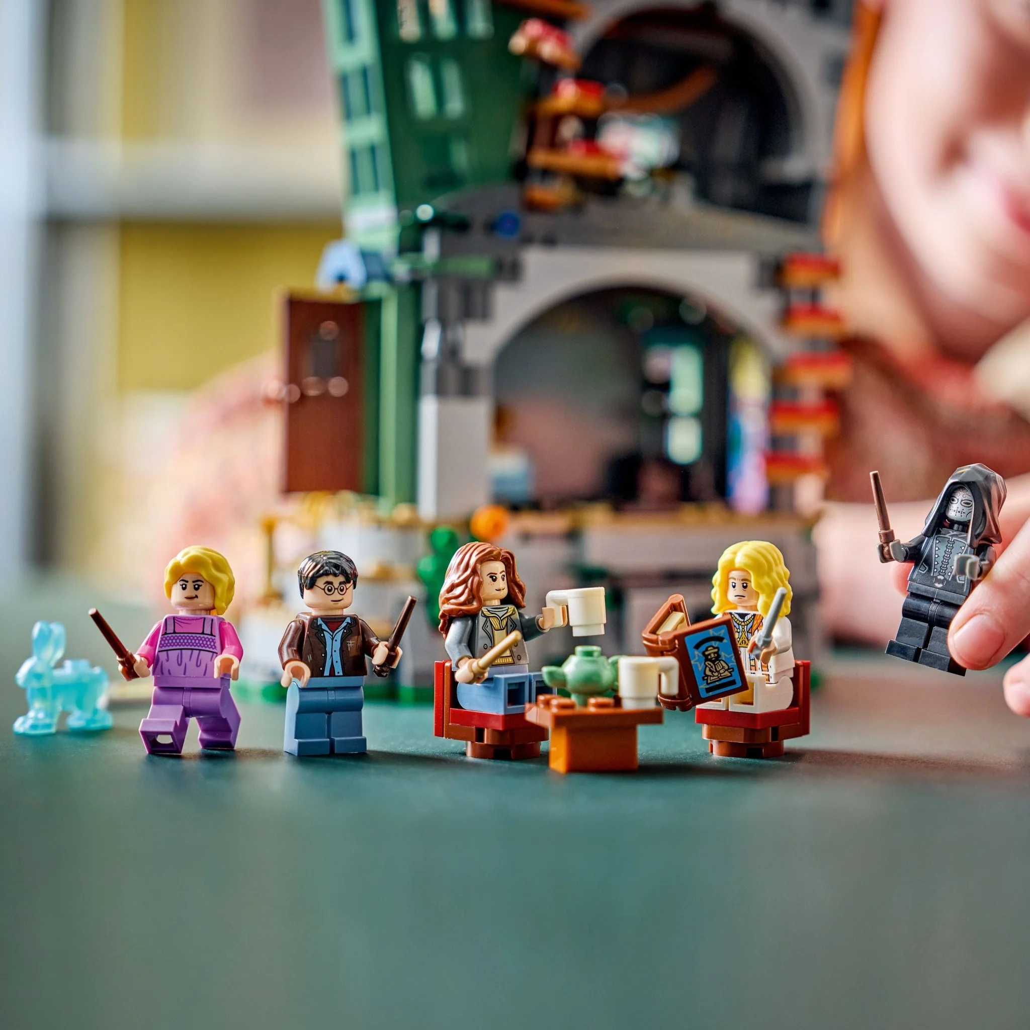 LEGO Luna Lovegood’s House 76467 - Image 4