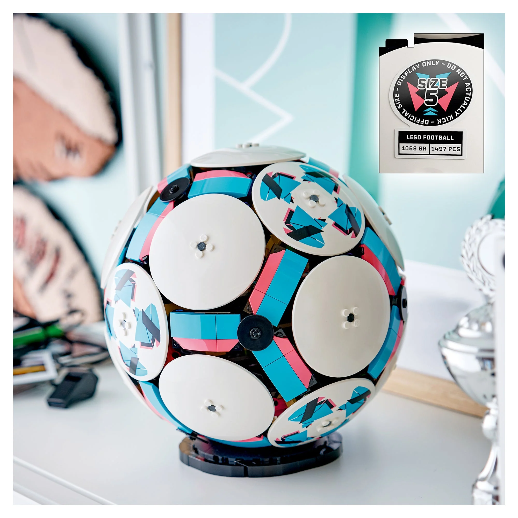 LEGO Editions Soccer Ball Kids Building Toy 43019 - Image 4