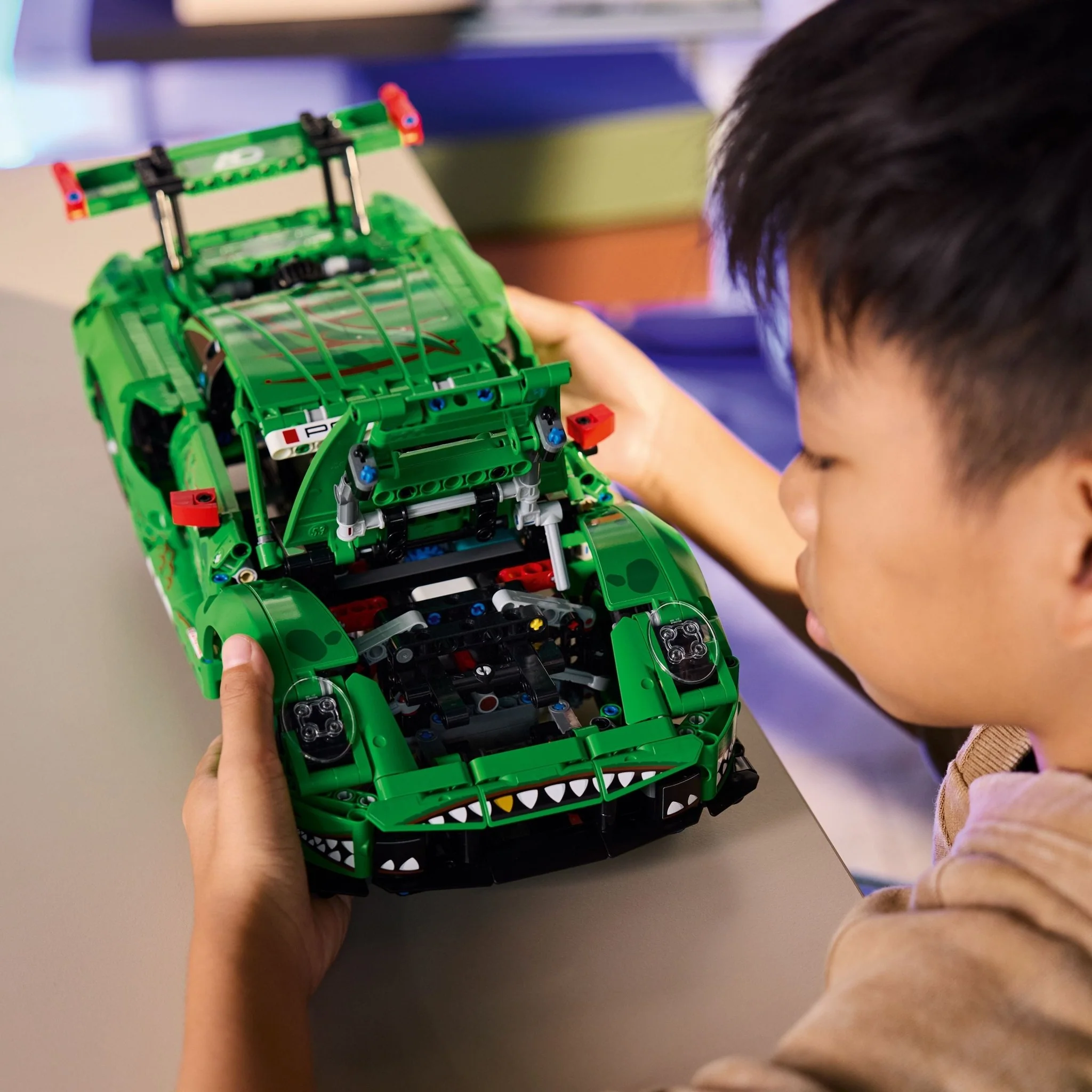 LEGO Porsche 911 GT3 R REXY AO Racing Car 42224 - Image 4