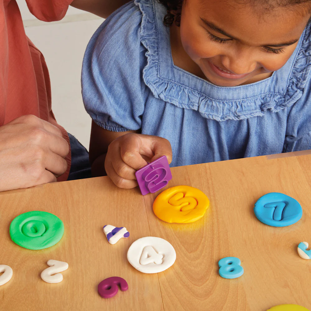 Play-Doh Numbers and Shapes Playset - Image 6