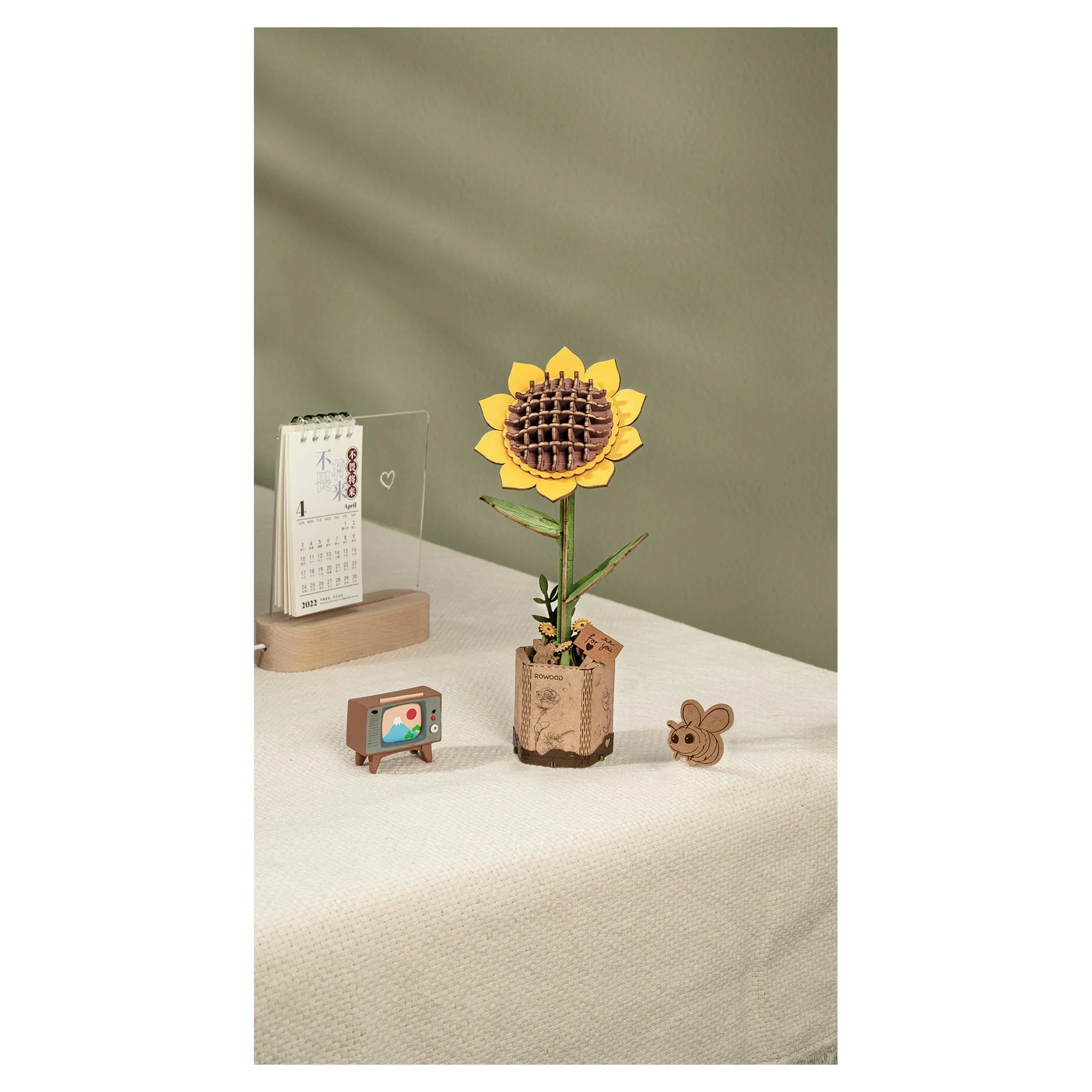 Rowood Sunflower Model Kit - Image 2