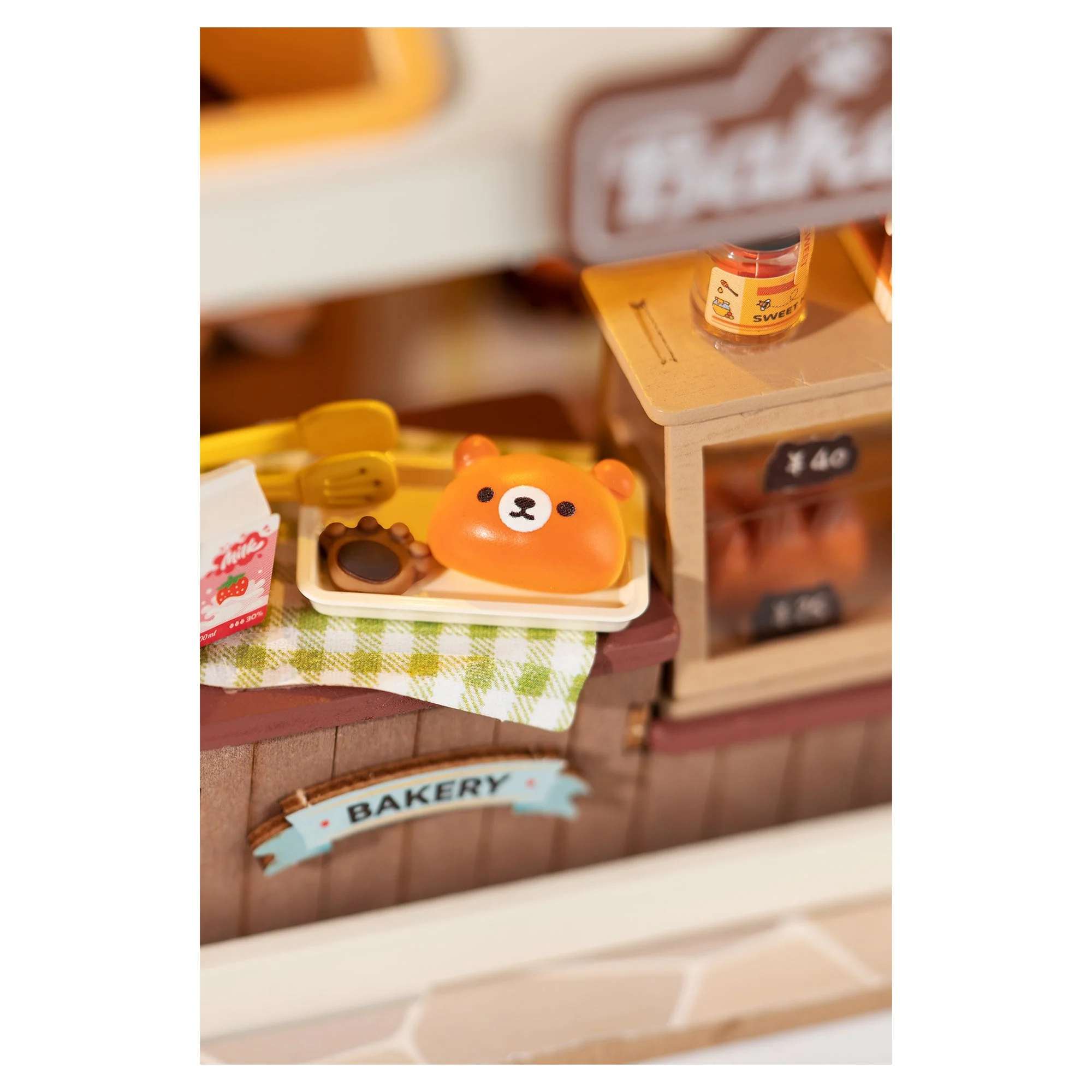 Teddy's Breadbox DIY Miniature House - Image 11