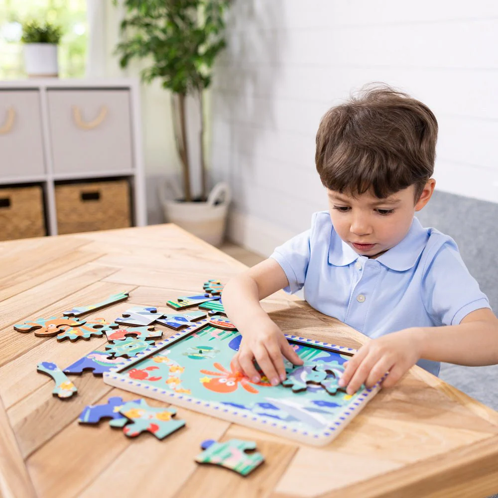 Melissa & Doug Underwater Wooden Gear Puzzle - Image 7